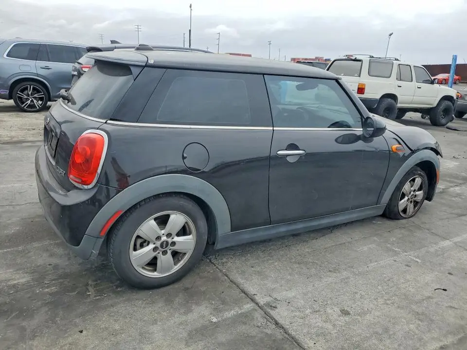 2016 MINI COOPER   