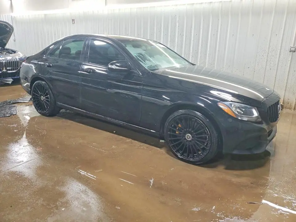 2015 MERCEDES-BENZ C 300  