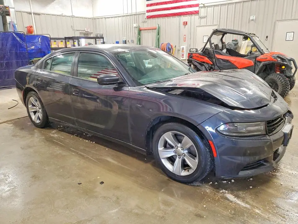 2017 DODGE CHARGER SXT  
