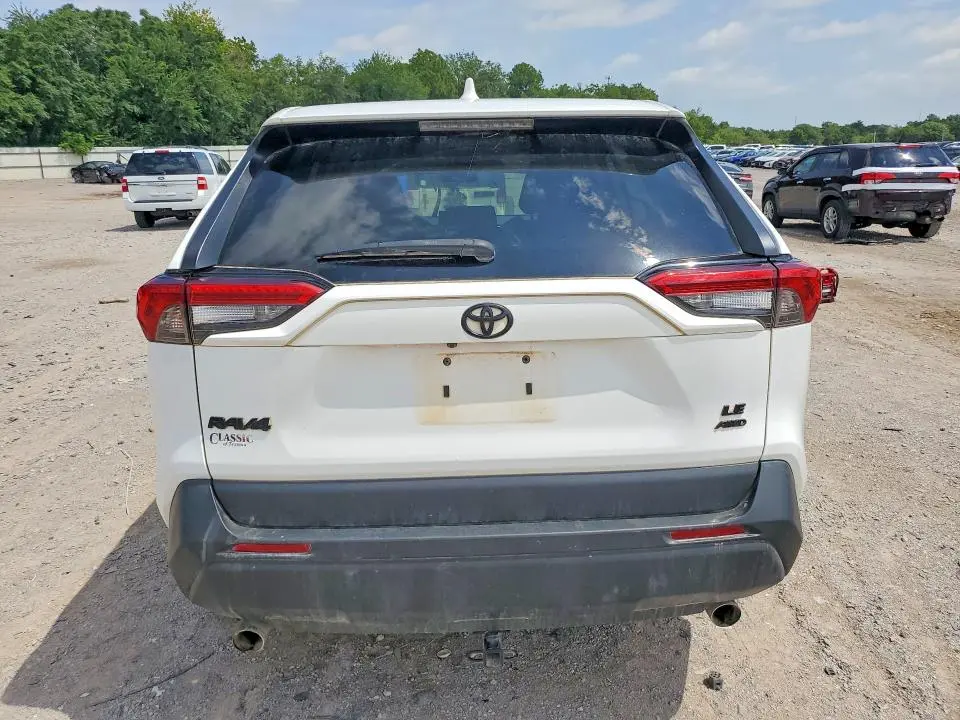 2022 TOYOTA RAV4 LE  
