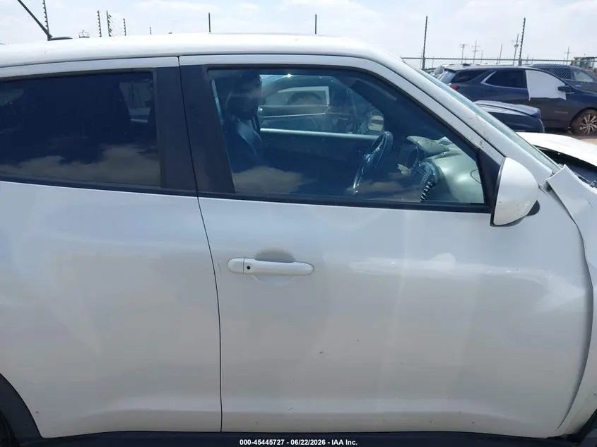 2013 NISSAN JUKE SL