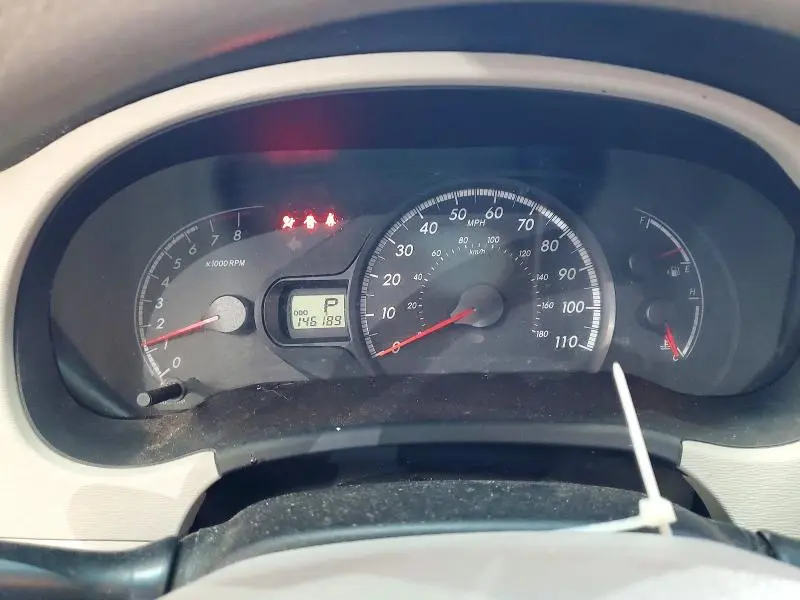 2013 TOYOTA SIENNA LE  