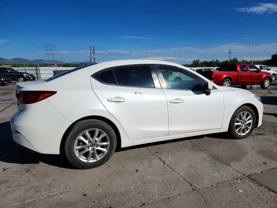2015 MAZDA 3 TOURING  