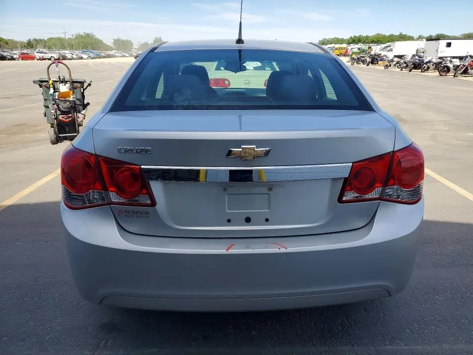2014 CHEVROLET CRUZE LS  