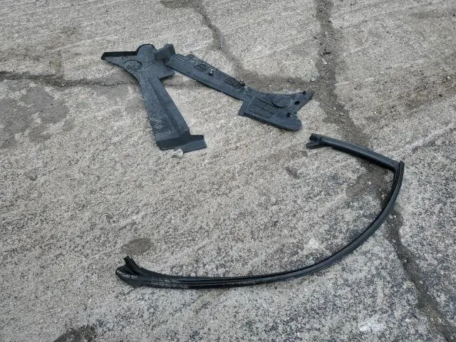 2013 DODGE CHALLENGER SXT  