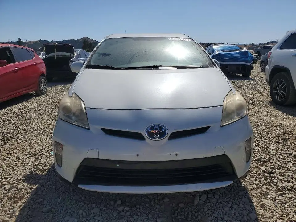 2013 TOYOTA PRIUS TWO  
