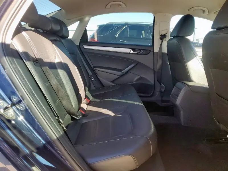 2014 VOLKSWAGEN PASSAT S  