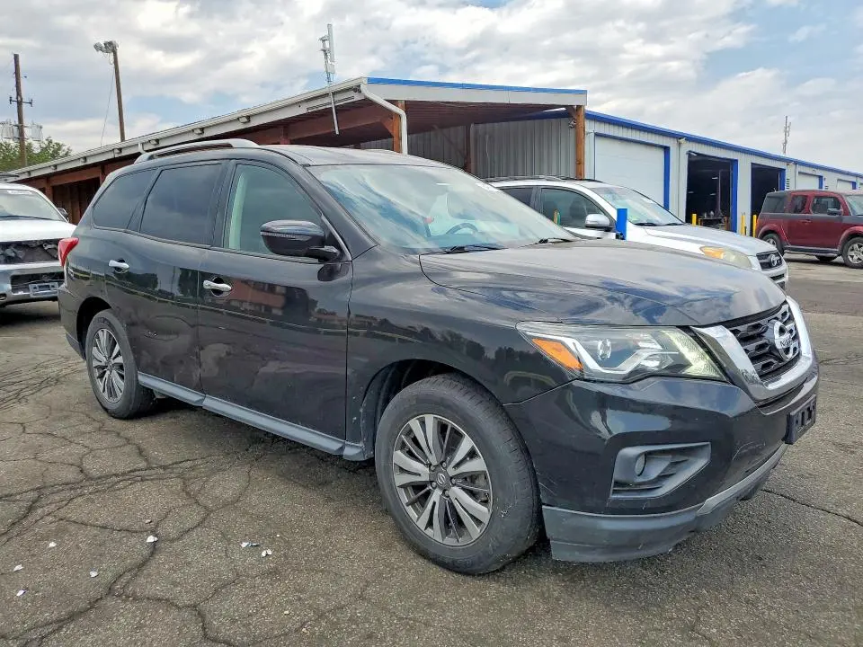 2020 NISSAN PATHFINDER SV  