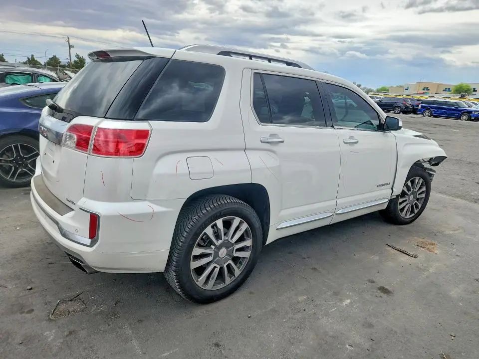 2017 GMC TERRAIN DENALI  