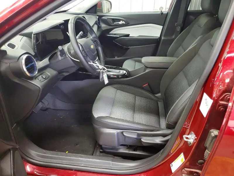 2025 CHEVROLET TRAX 1LT  