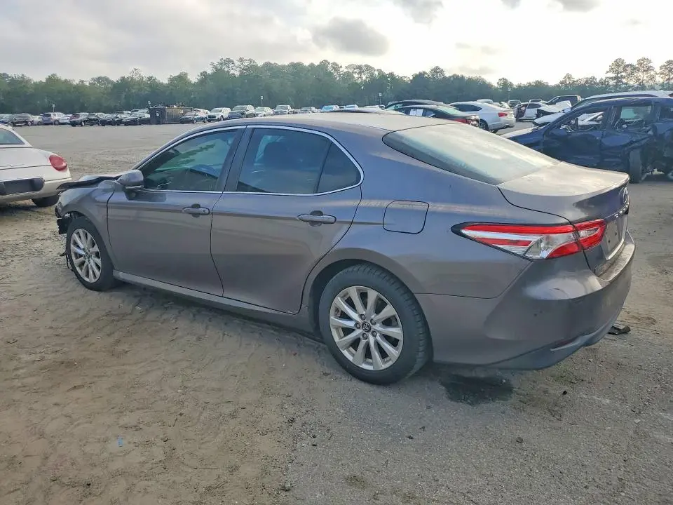 2018 TOYOTA CAMRY LE  