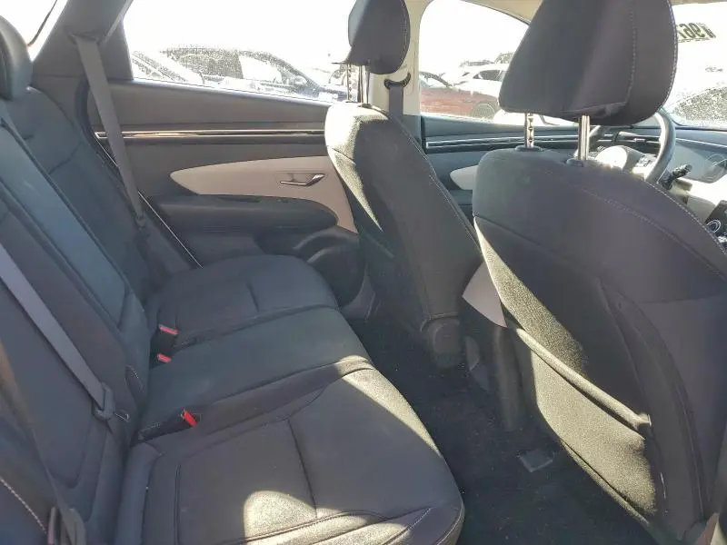 2024 HYUNDAI TUCSON SE  