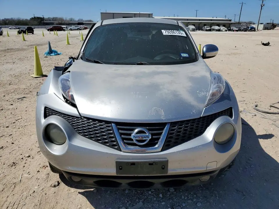 2011 NISSAN JUKE S  