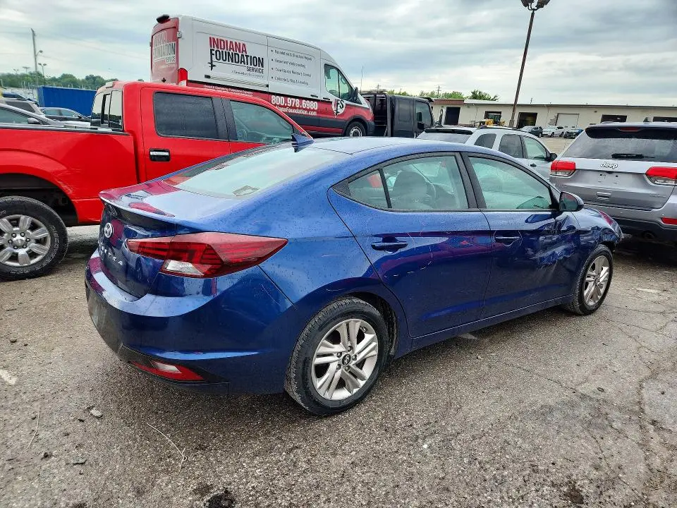 2019 HYUNDAI ELANTRA SEL  