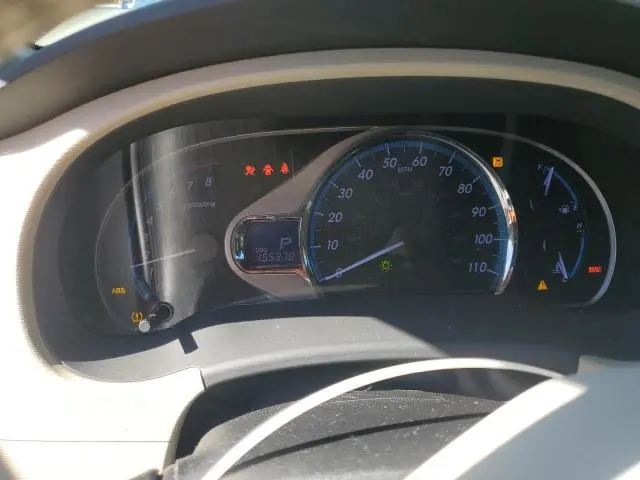 2011 TOYOTA SIENNA XLE  