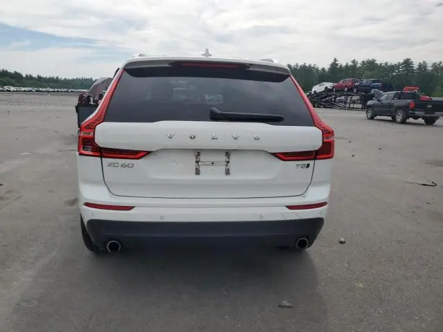 2021 VOLVO XC60 T5 MOMENTUM  