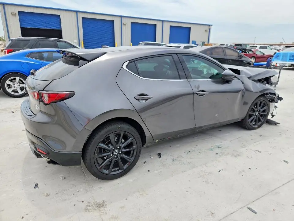 2025 MAZDA 3 PREMIUM PLUS  