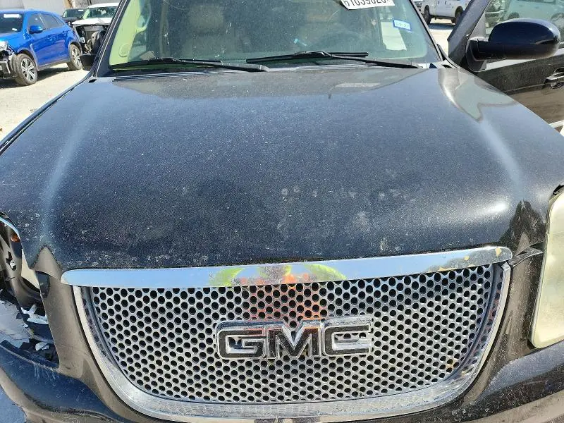2012 GMC YUKON DENALI  