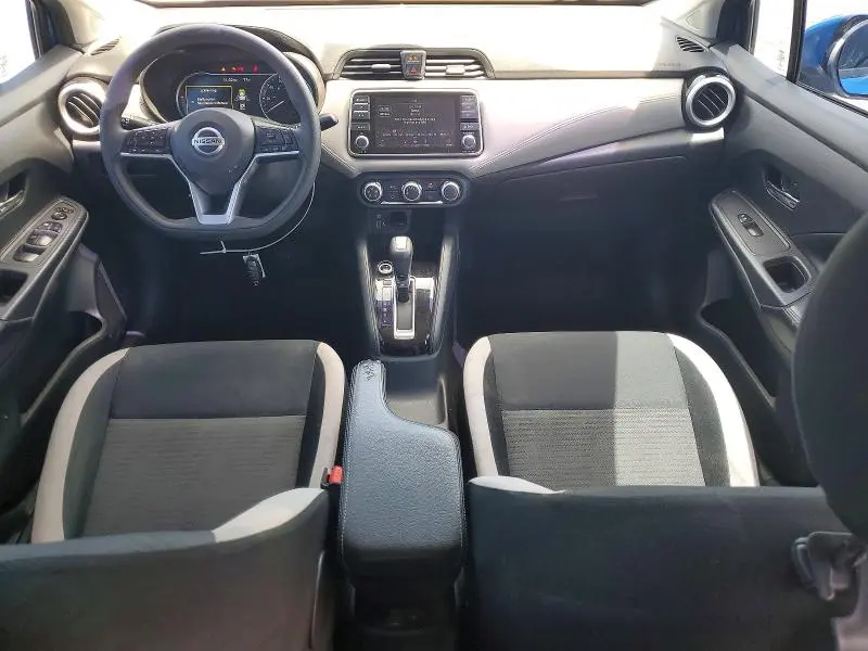 2020 NISSAN VERSA SV  
