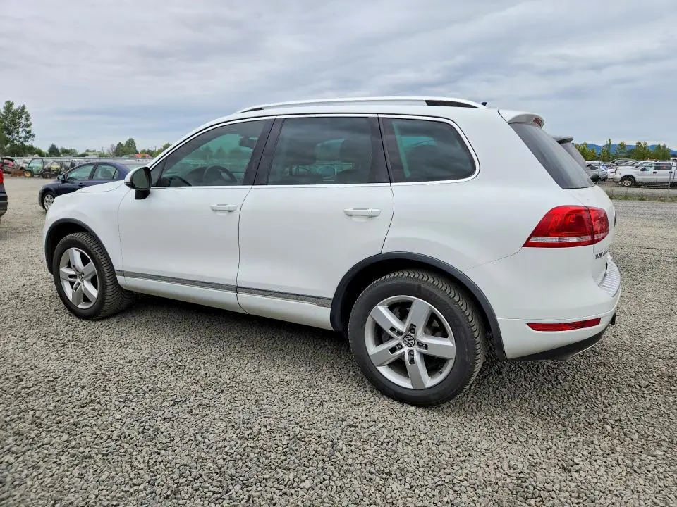 2013 VOLKSWAGEN TOUAREG V6 TDI  