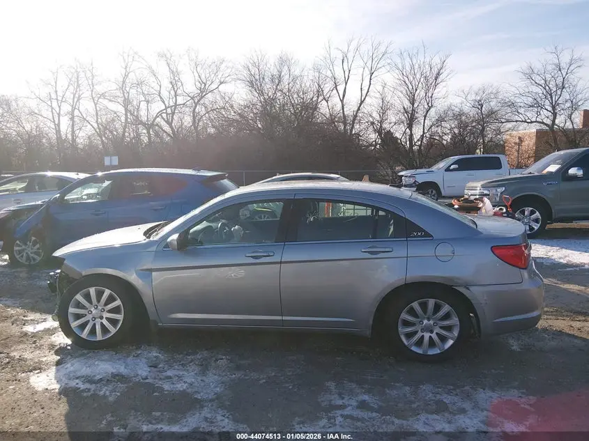 2013 CHRYSLER 200 TOURING