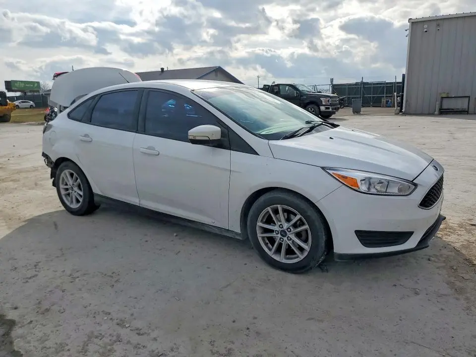 2017 FORD FOCUS SE  