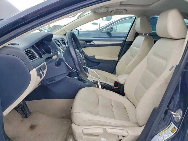 2015 VOLKSWAGEN JETTA SE  