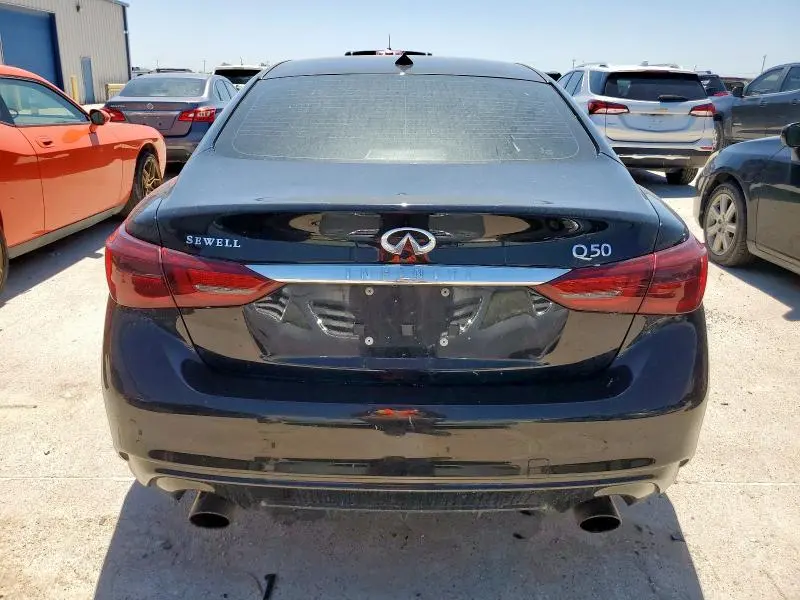 2018 INFINITI Q50 LUXE
