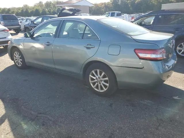 2011 TOYOTA CAMRY SE  