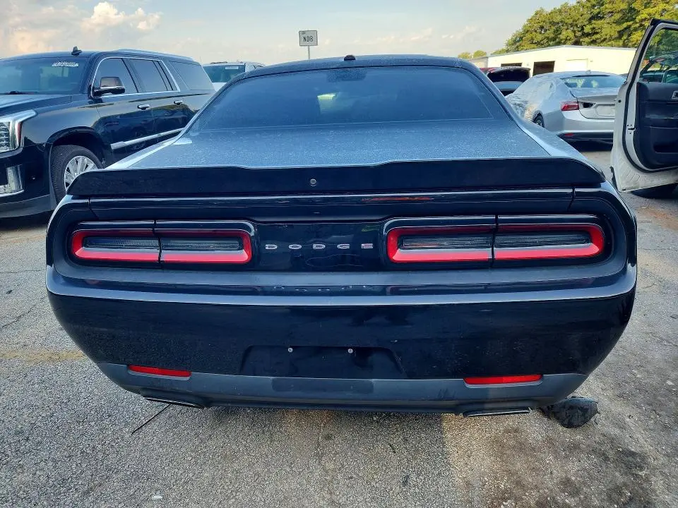 2018 DODGE CHALLENGER SXT  
