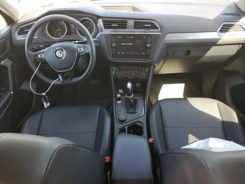 2020 VOLKSWAGEN TIGUAN SE  