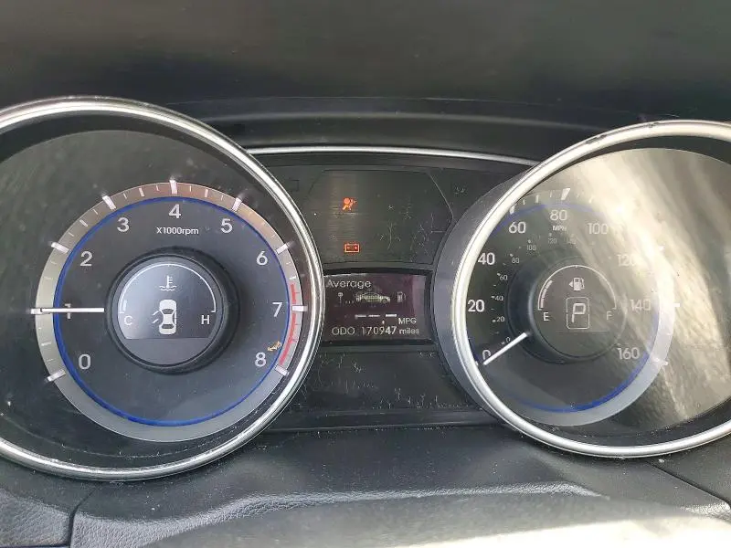 2011 HYUNDAI SONATA SE  