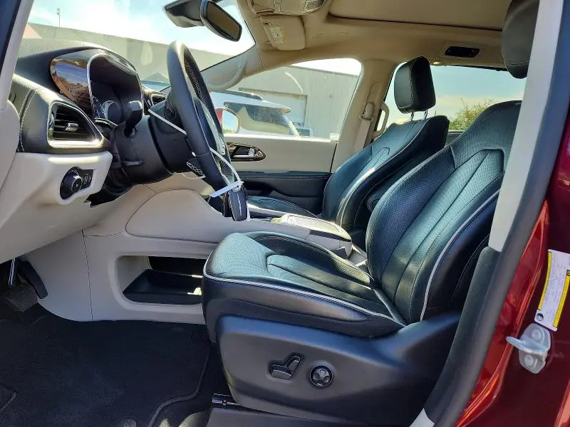 2022 CHRYSLER PACIFICA LIMITED  