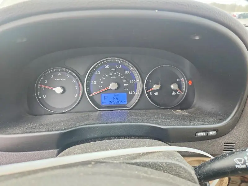 2010 HYUNDAI SANTA FE GLS  