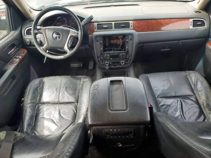 2011 GMC YUKON XL K1500 SLE  