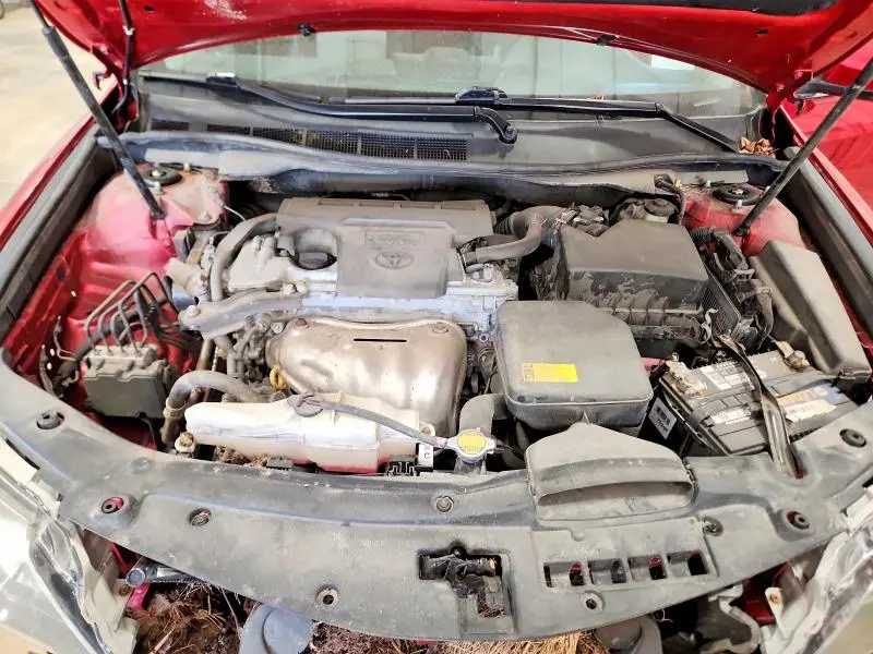 2014 TOYOTA CAMRY SE  