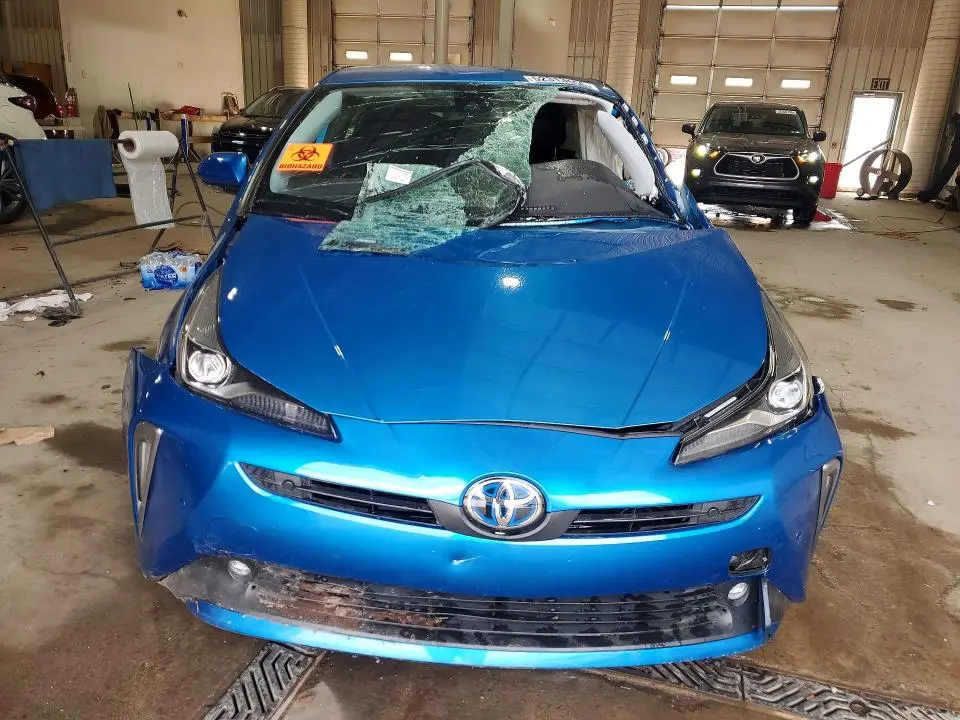 2022 TOYOTA PRIUS LE AWD-E  