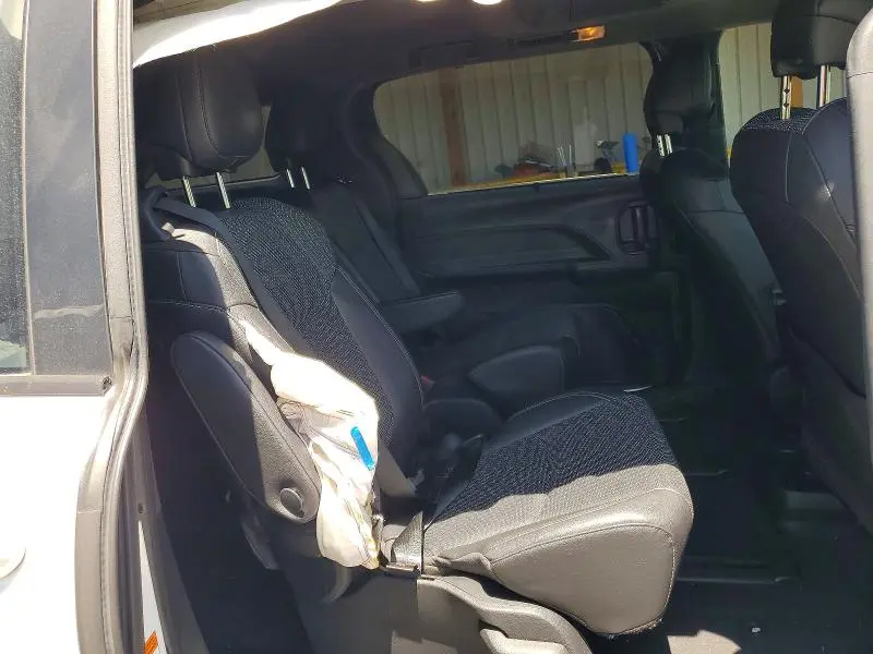 2023 TOYOTA SIENNA 25TH ANNIVERSARY EDITION  