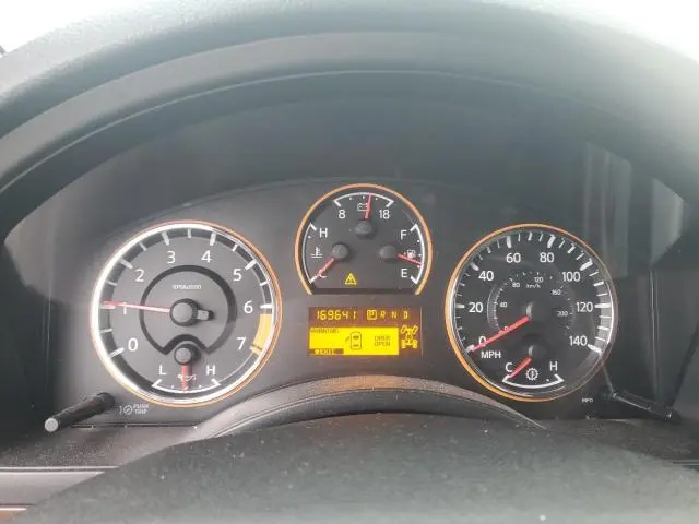 2015 NISSAN ARMADA SV  