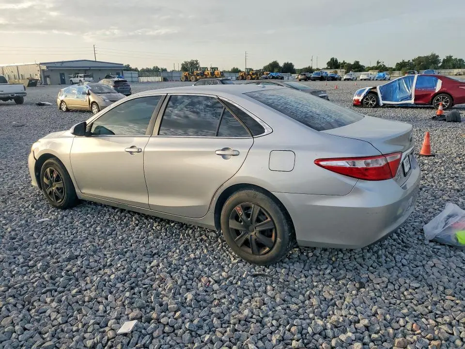 2017 TOYOTA CAMRY LE  
