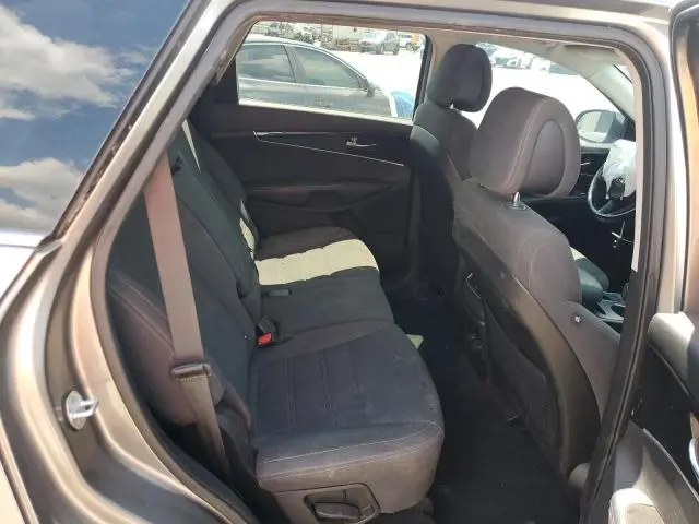 2016 KIA SORENTO LX  