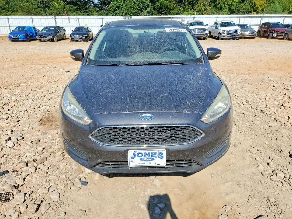 2015 FORD FOCUS SE  
