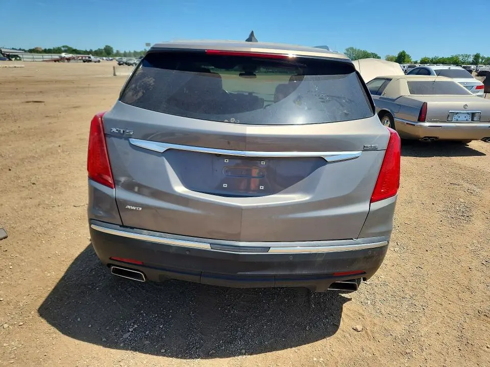 2018 CADILLAC XT5 LUXURY  