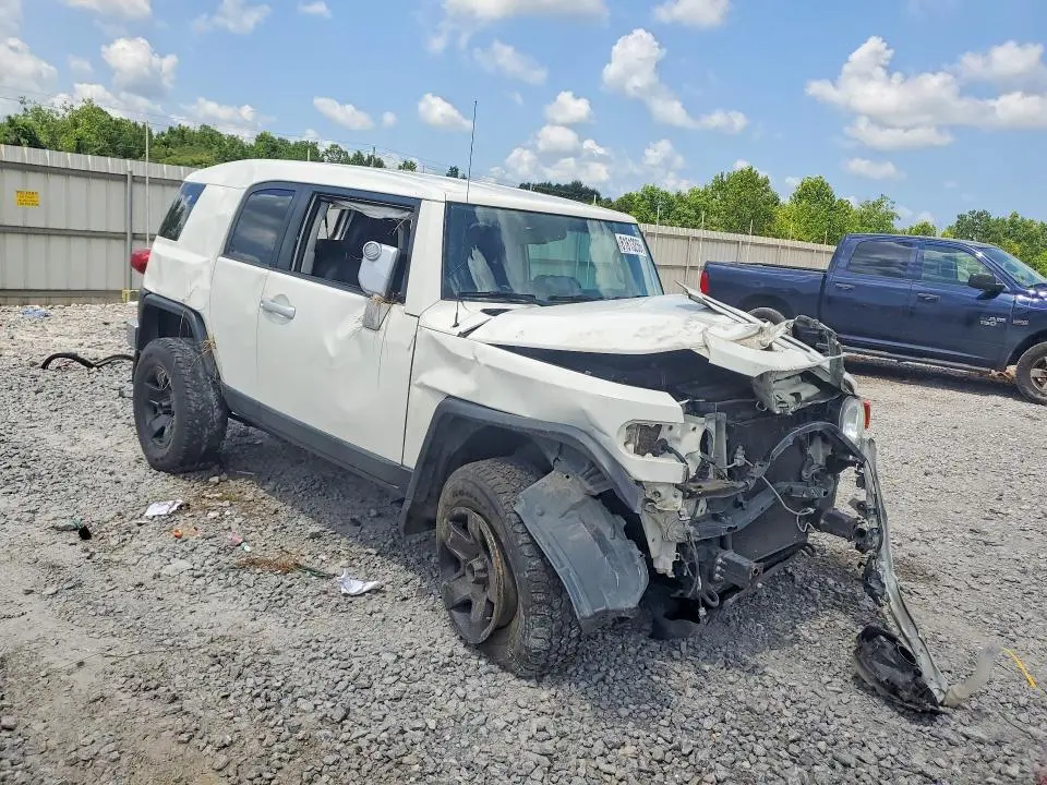 2013 TOYOTA FJ CRUISER BASE  