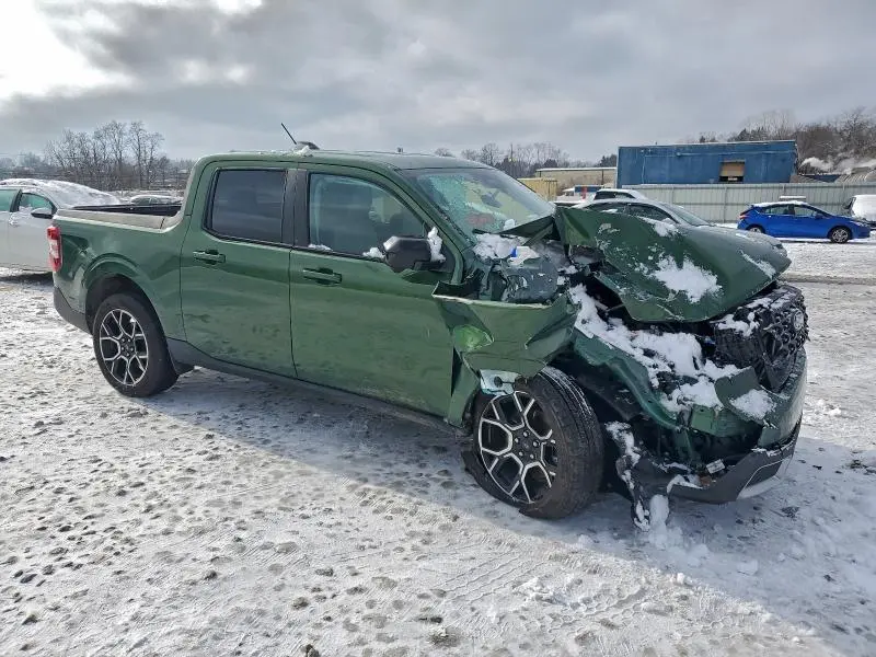 2025 FORD MAVERICK LARIAT  