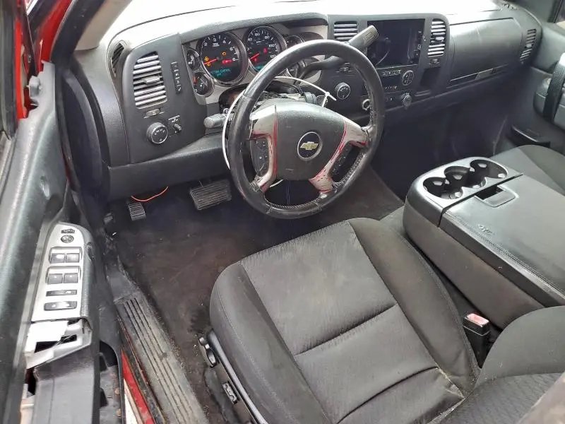 2011 CHEVROLET SILVERADO K1500 LT  