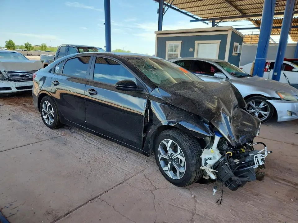 2021 KIA FORTE LXS  
