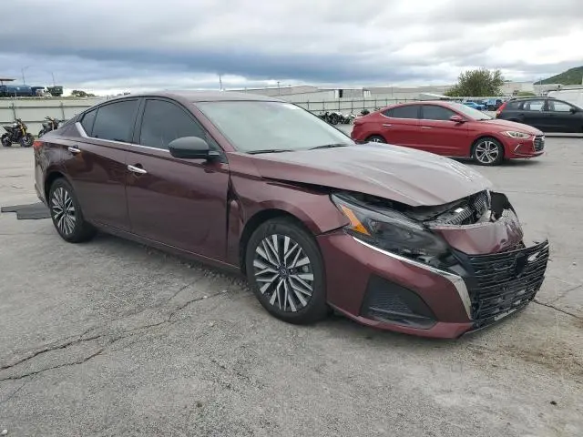 2024 NISSAN ALTIMA SV  