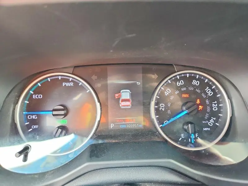 2021 TOYOTA RAV4 LE  