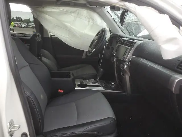 2023 TOYOTA 4RUNNER SE  